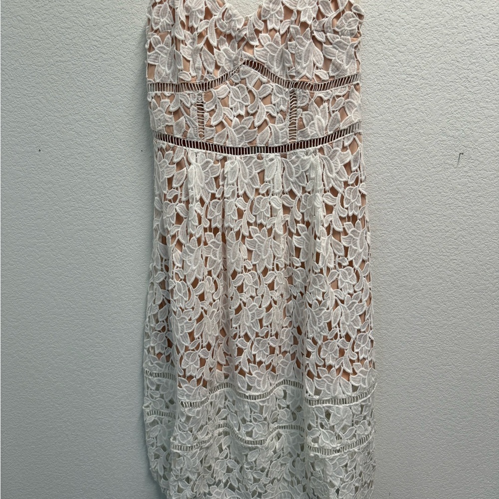 Elegant White Lace Dress